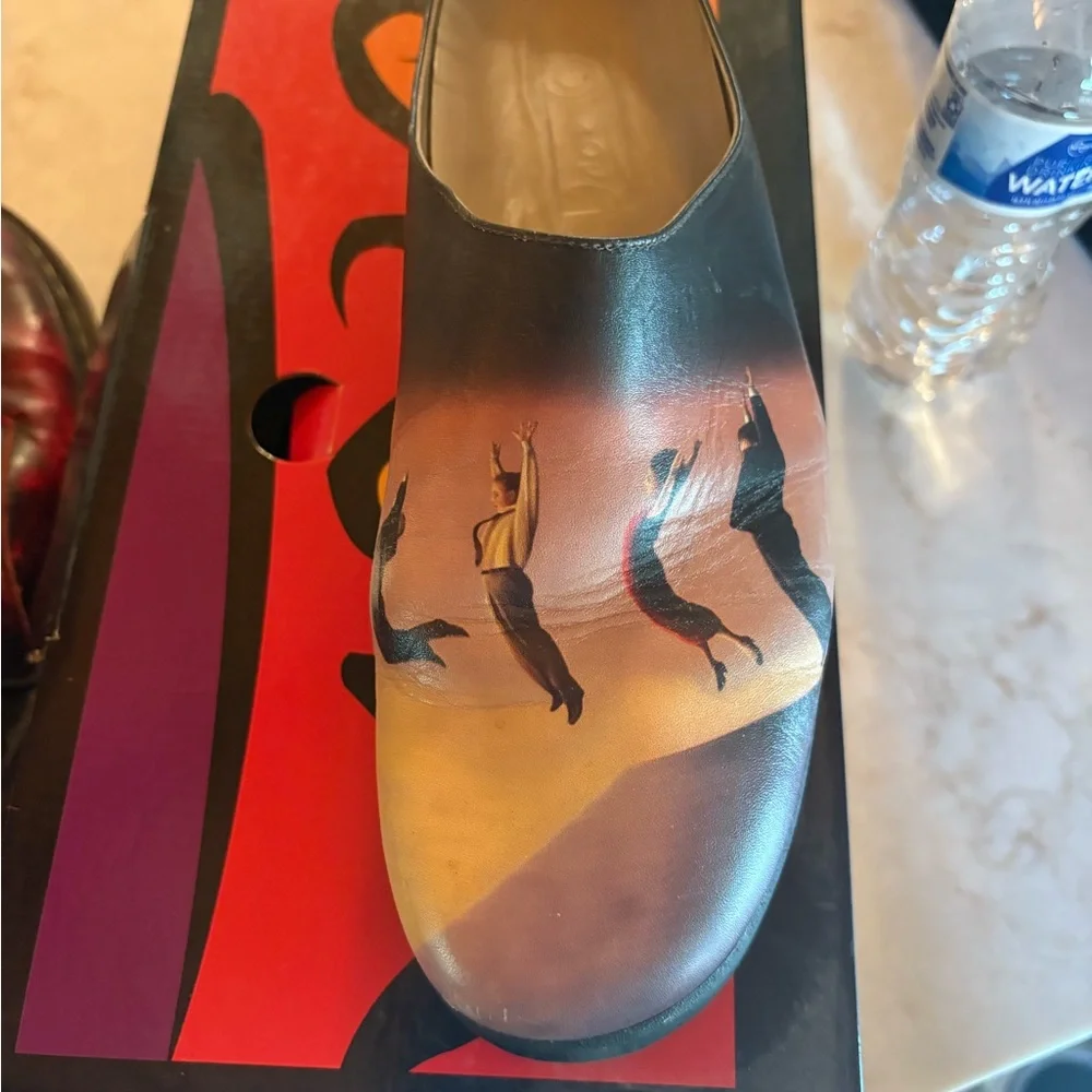 ICON Women's Artistic Black and Yellow Loafers - Picture 4 of 4